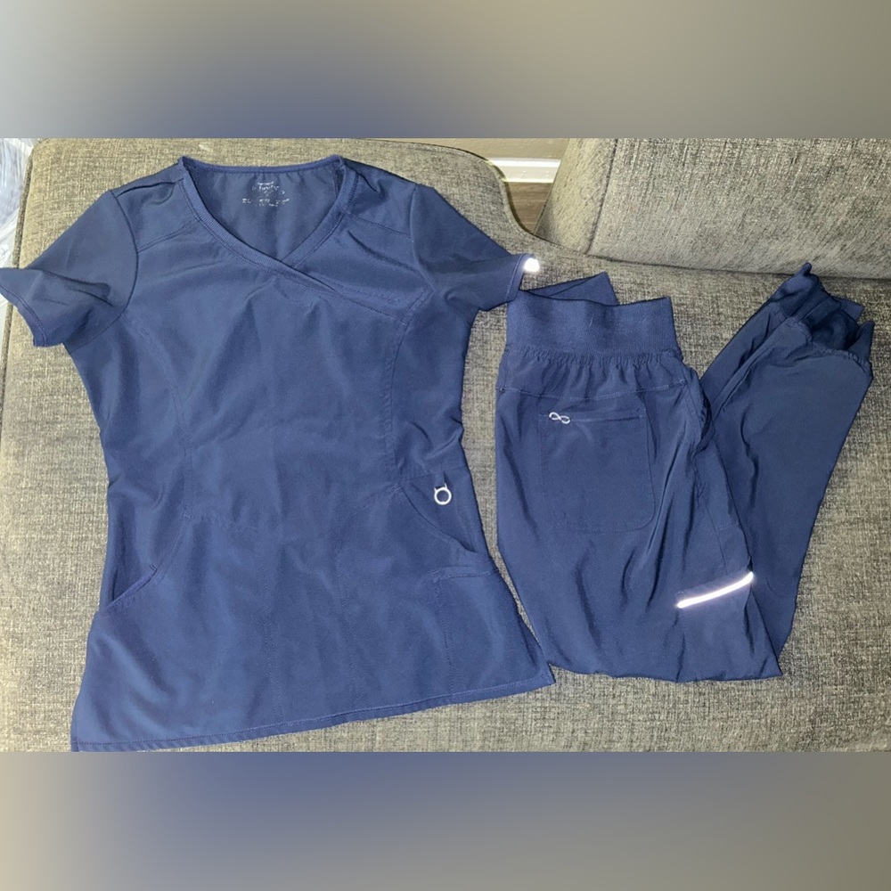 Used Women’s Cherokee Infinity navy scrub set